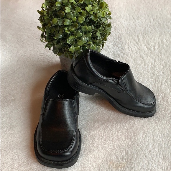 toddlers black dress shoes